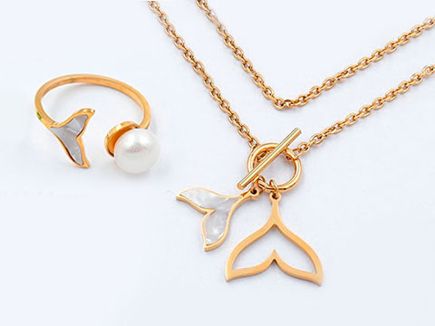 Set dorado Collar 55cm y anillo #8 con perla