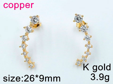 Aretes pegados con pedrería