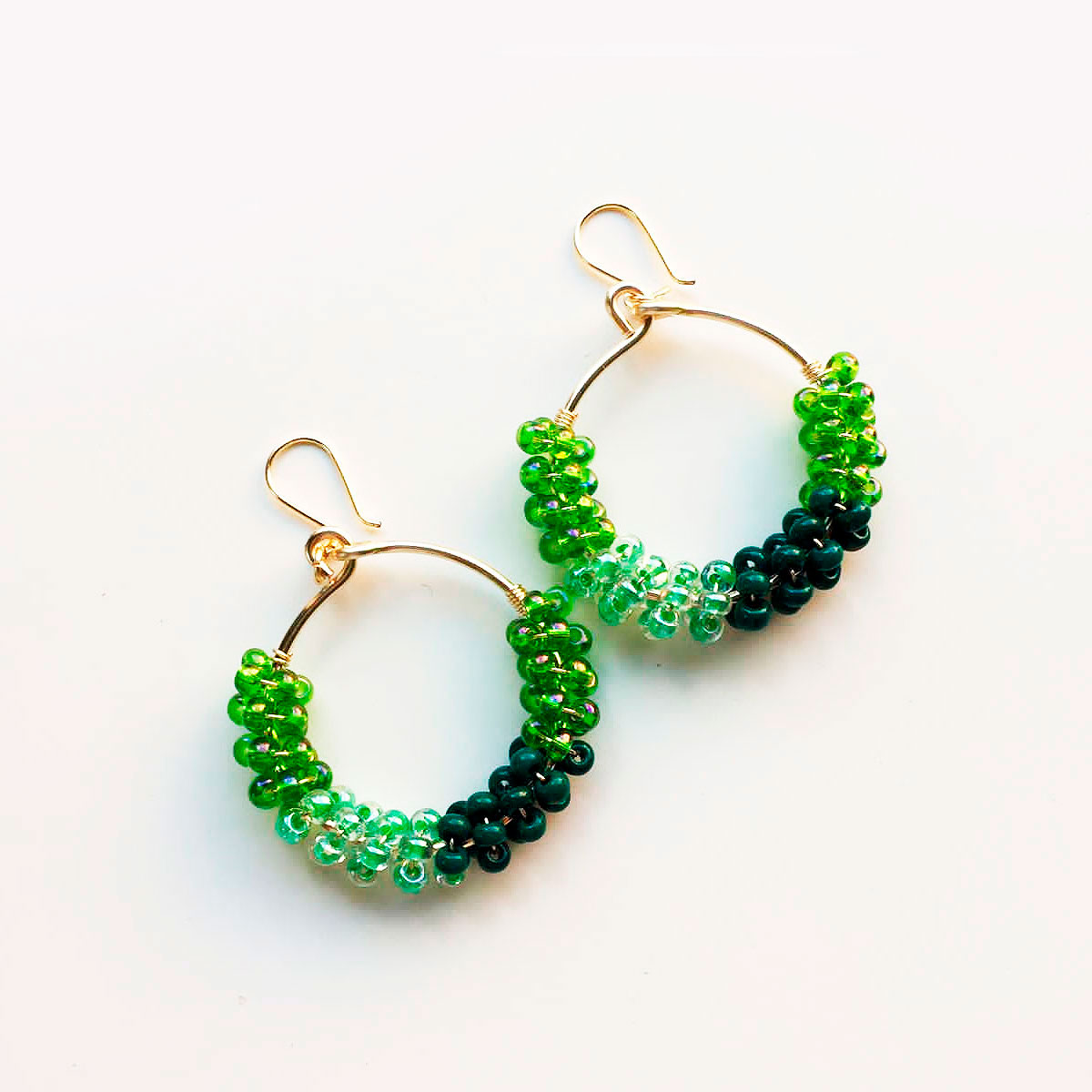 Aretes circulo colgante mostacilla tonos verdes