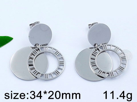 Aretes plateados diseño BulgaRi 3.4cm