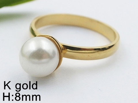 Anillo dorado con perla de 8mm