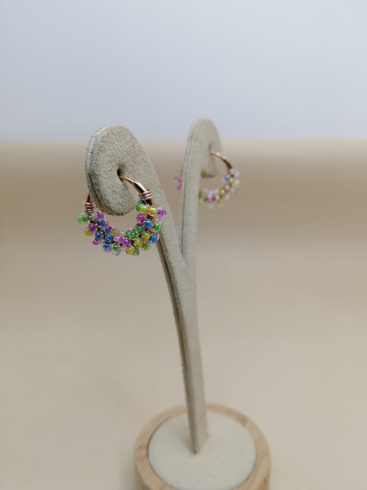 Argollas rose gold mostacilla multicolor