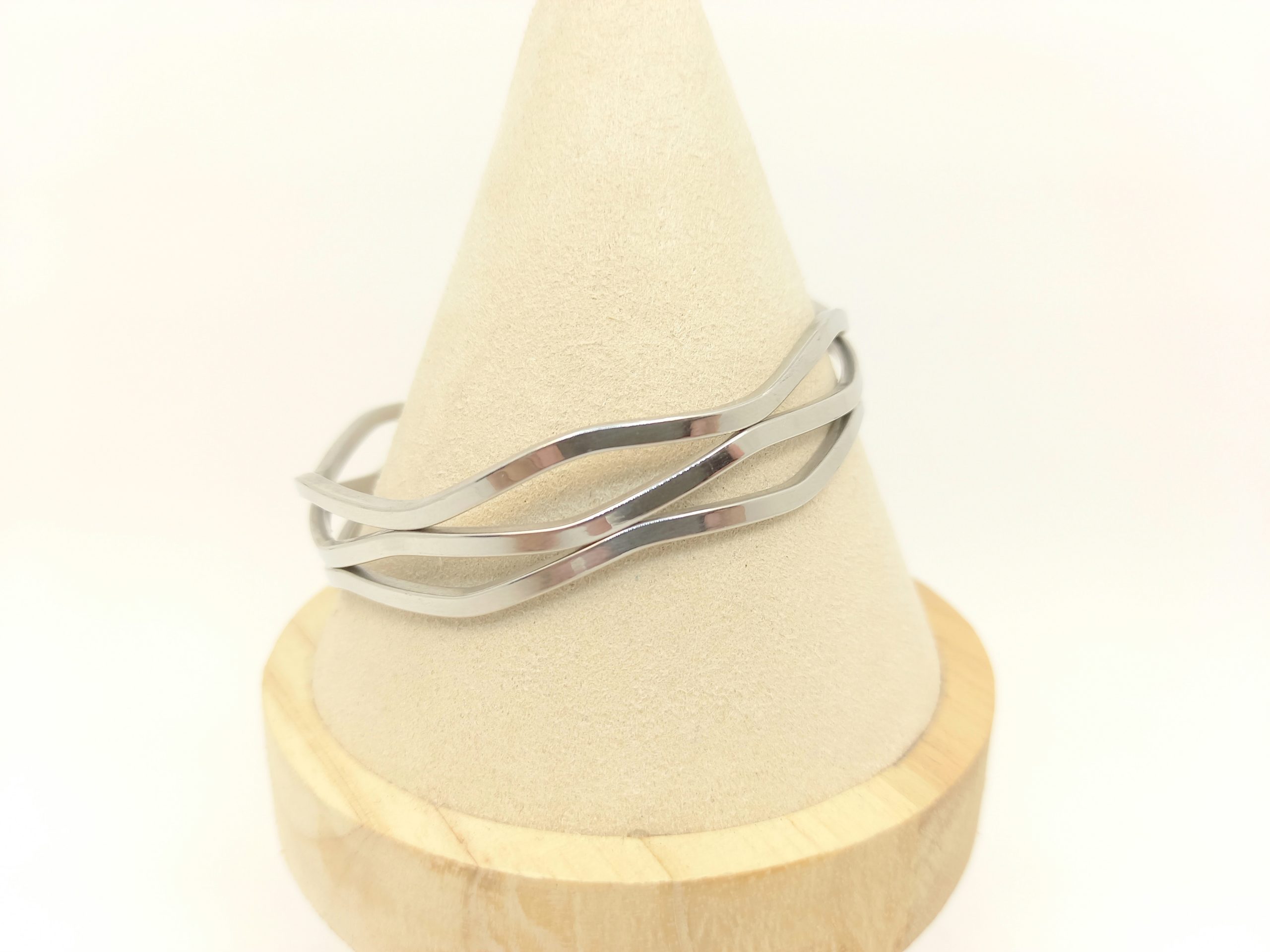 Brazalete plateado diseño zigzag 6cm