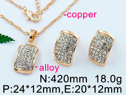 Set dorado dije y aretes rectangular con pedrería