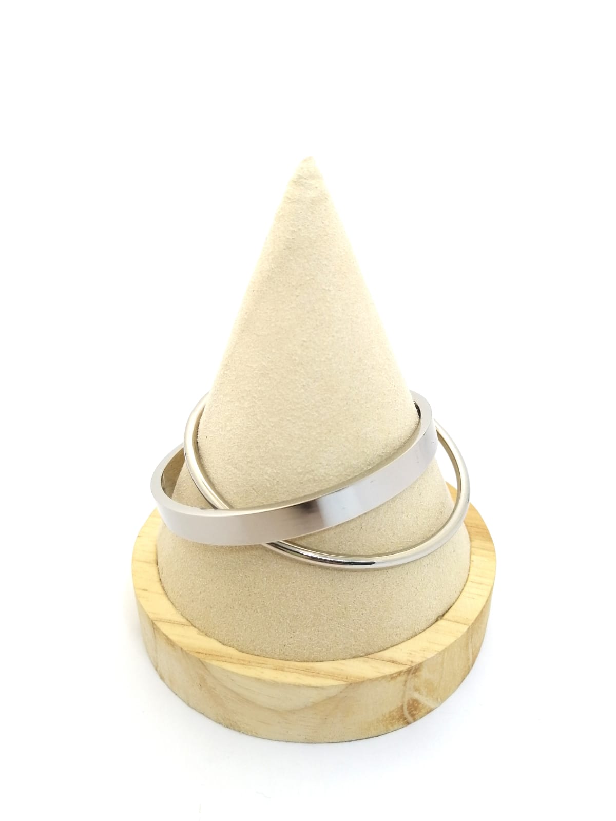 Brazalete plateado entrelazado 6cm