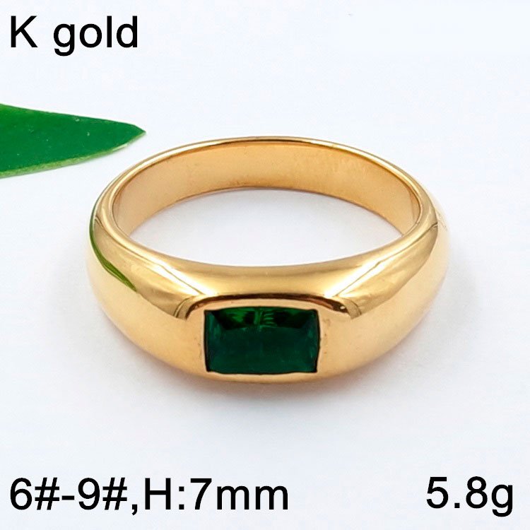Anillo dorado piedra rectangular negra